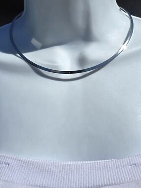 Lia Sophia Deb Silver Tone Torque Collar Necklace Minimalist Open Choker